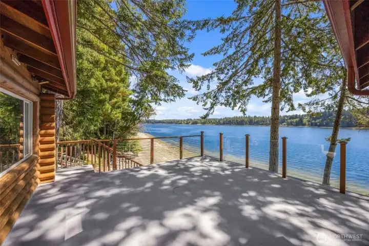 Entertain, relax, and soak in the scenery — a deck that’s as versatile as it is breathtaking.
