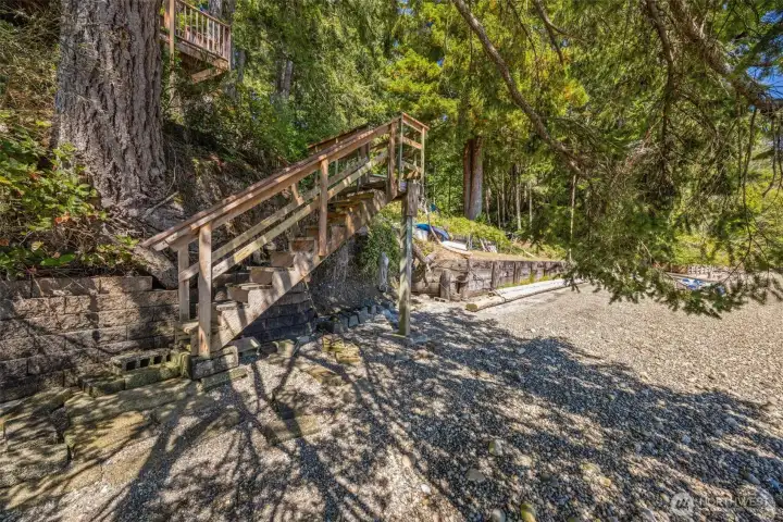 Your own slice of paradise: step off the deck and onto your private beach.