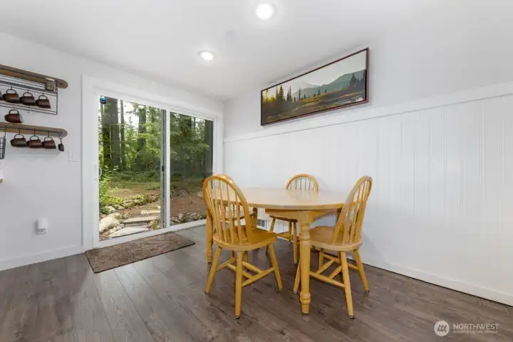 Eating nook in kitchen