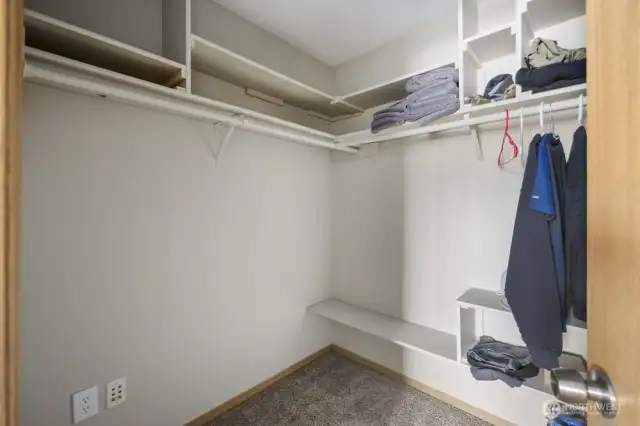 Walk in closet