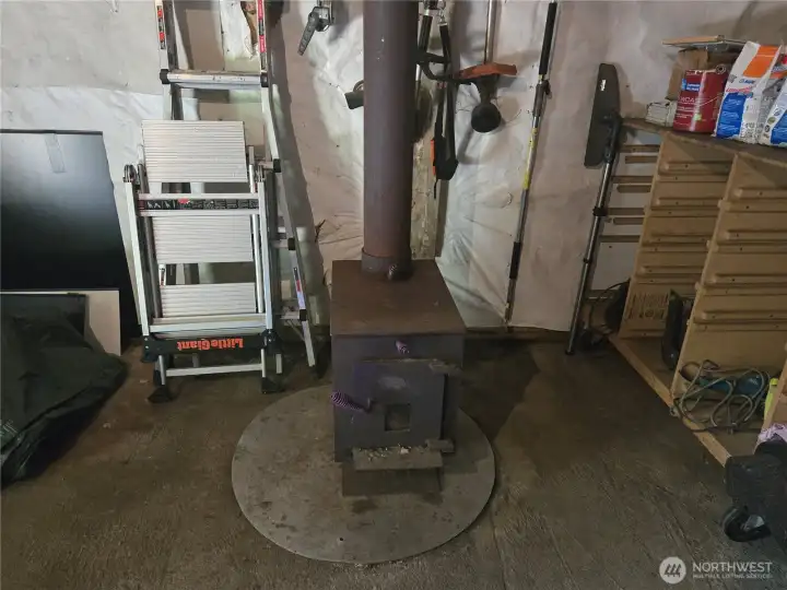 Great wood stove for your shop/shed.