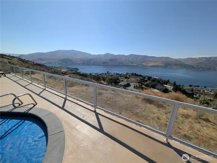 180 degree views of Lake Chelan