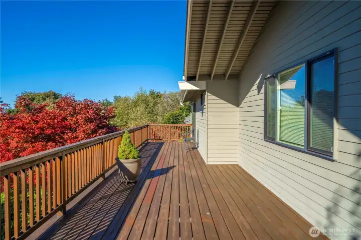 Spacious Deck perfect for BBQs, outdoor dining, or enjoying quiet evenings surrounded by nature.