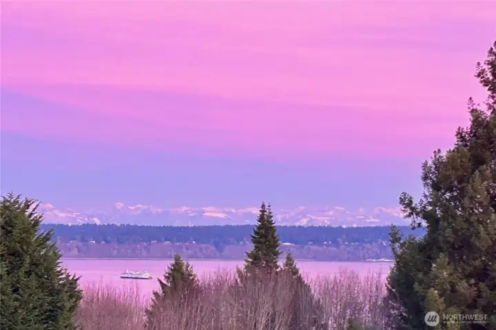Wake up to amazing sunrises!