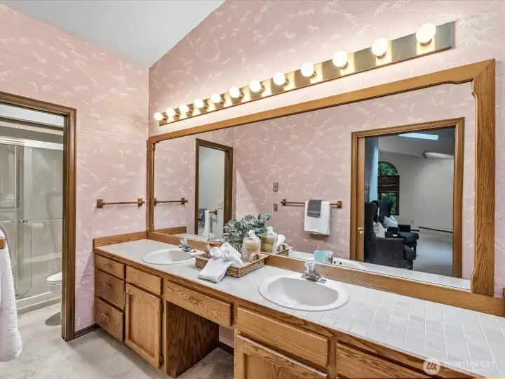 Primary upstairs bath with dual sinks & shower