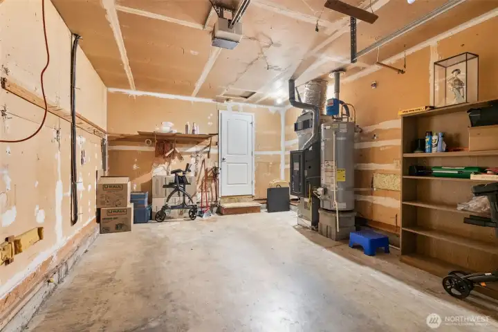 One-Car Garage with available washer/dryer hookup