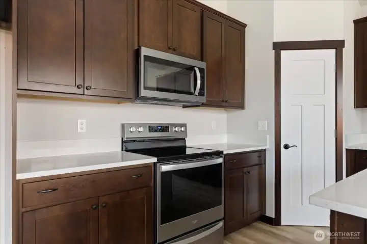 Photos of a similar house in the neighborhood