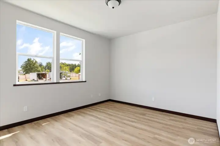 Photos of a similar house in the neighborhood