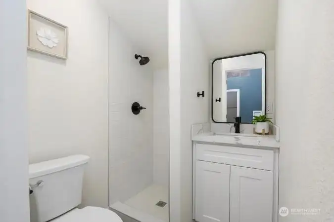 3/4 bath in Studio above garage