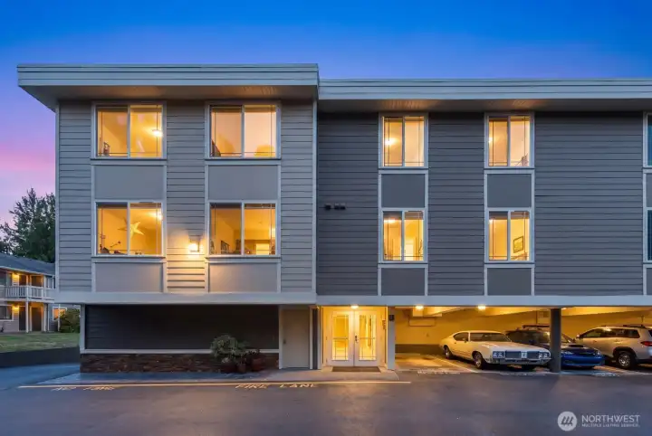 Shoreline condo for sale in the gated Mattino complex