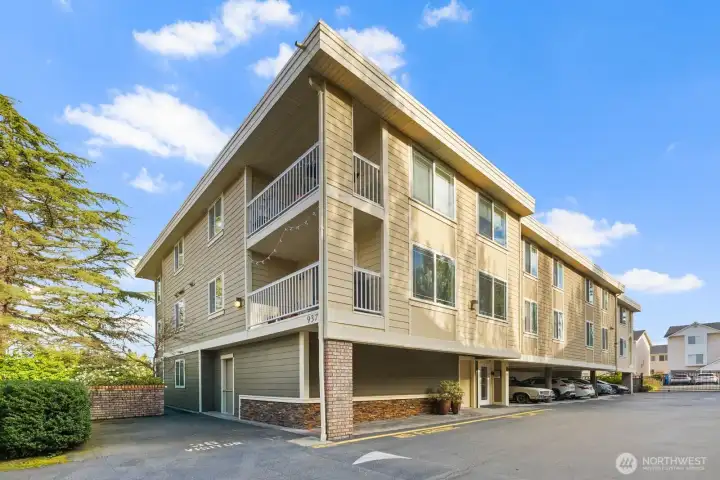 City living is calling!