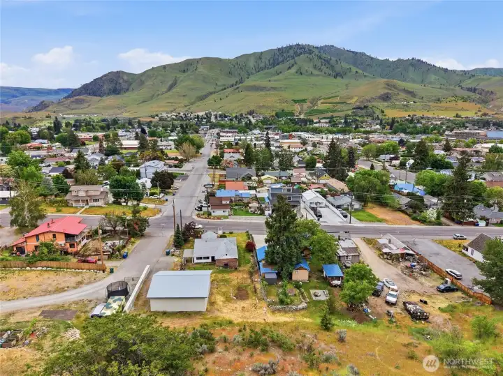 Beautiful view of the Lake Chelan Butte