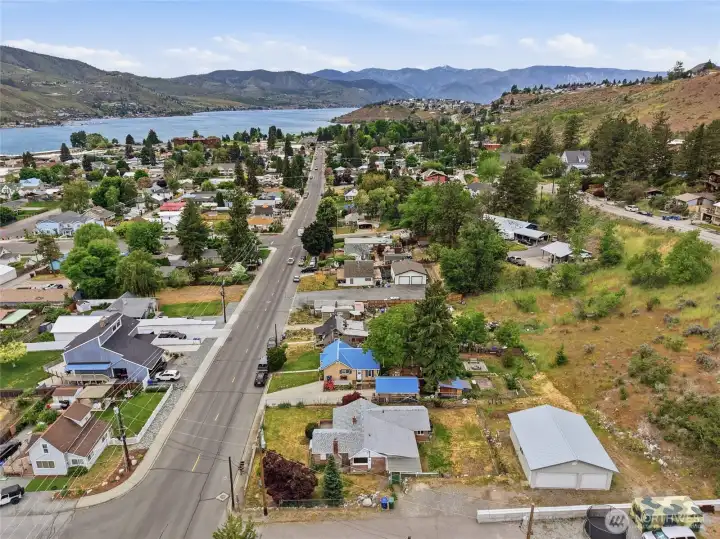 Easy access to Lake Chelan
