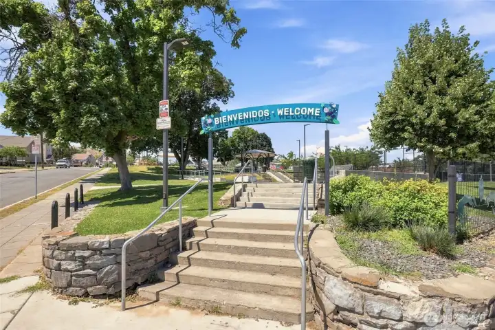 Great park within walking distance Great park within walking distance