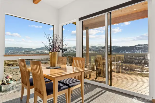 Glass walls...as big as the outdoors!