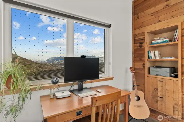 Office space w a view!