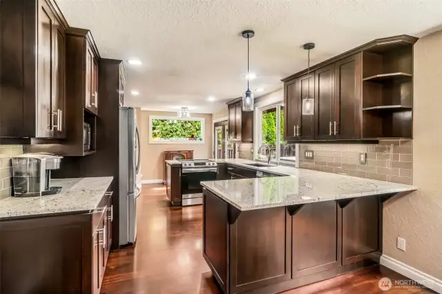 Kitchen showing eating area at peninsula