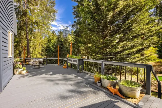 Designed for comfort and style, it’s the ultimate setting for unforgettable gatherings or peaceful moments of solitude.