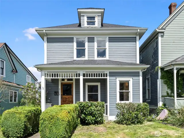 1907 Victorian Four Square