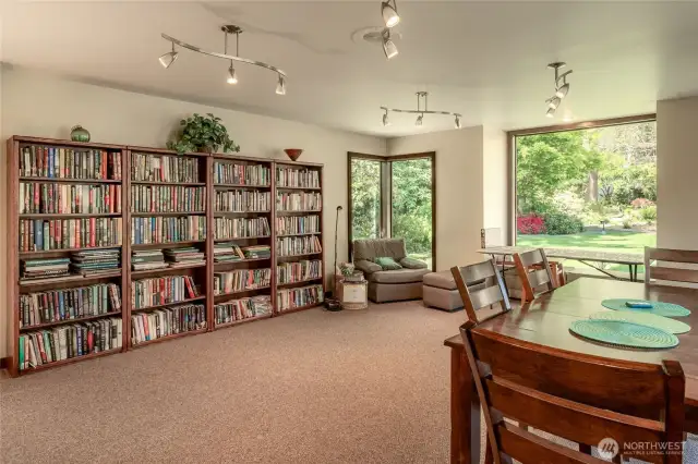 Club House library