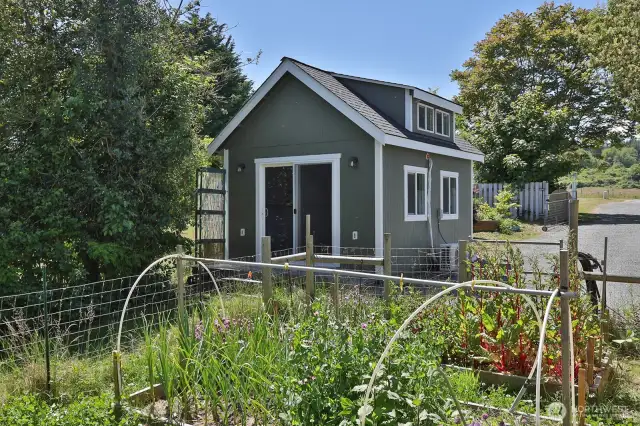 Studio/Office/Bonus Space with Heat Pump
