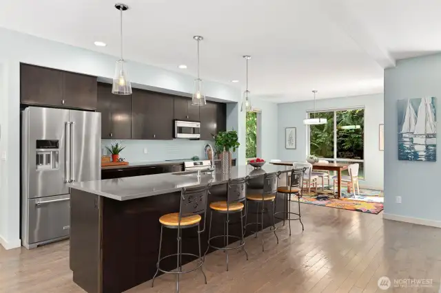 A chef’s dream island—perfect for cooking, gathering, and entertaining