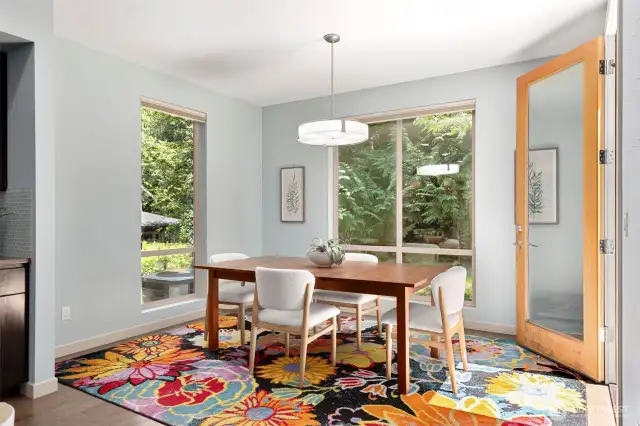 Bright dining area with easy access to the deck—ideal for indoor-outdoor living