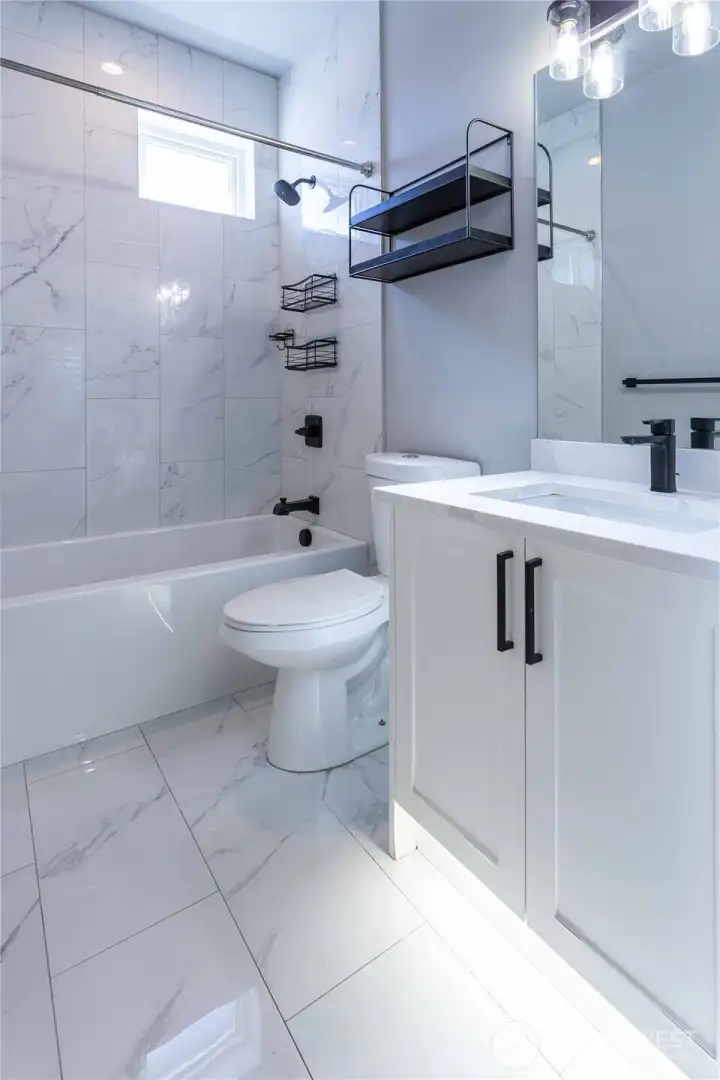 Upstairs full bath
