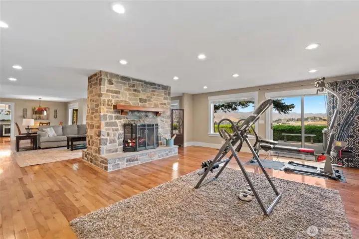 2nd Living room
