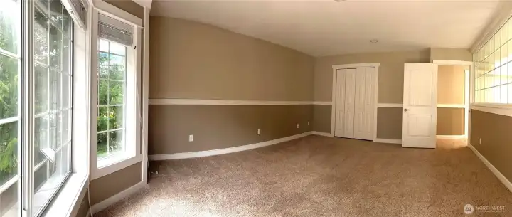 Bright upgraded room perfect for study, library, or creative space