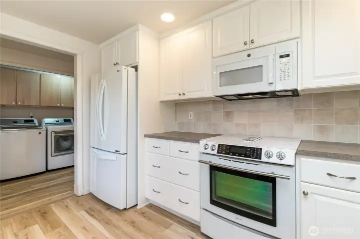 Electric stove.