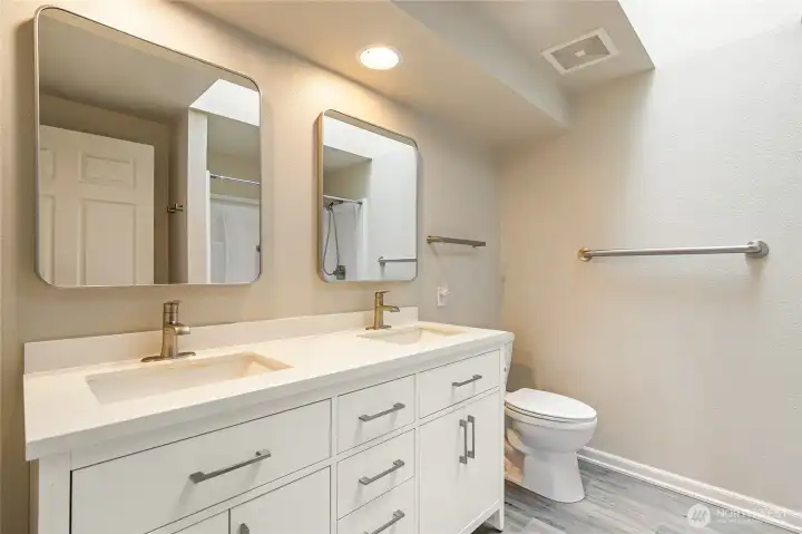 Double vanity in primary bathroom.