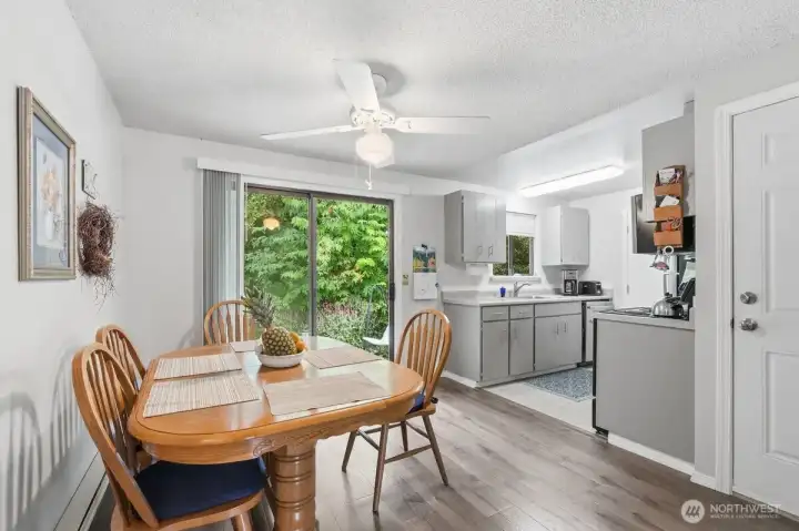 Dining off the Kitchen