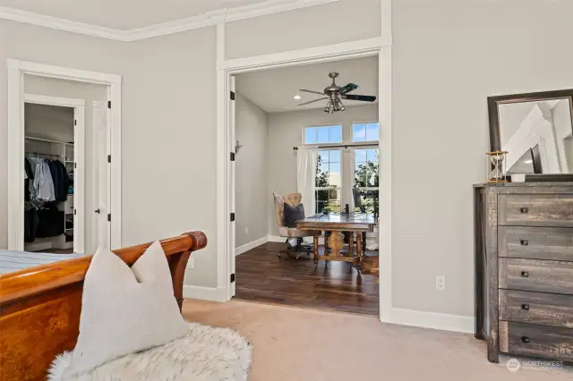 Office off primary suite