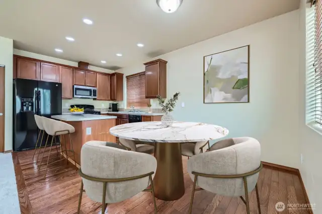 Kitchen/Dining Area
