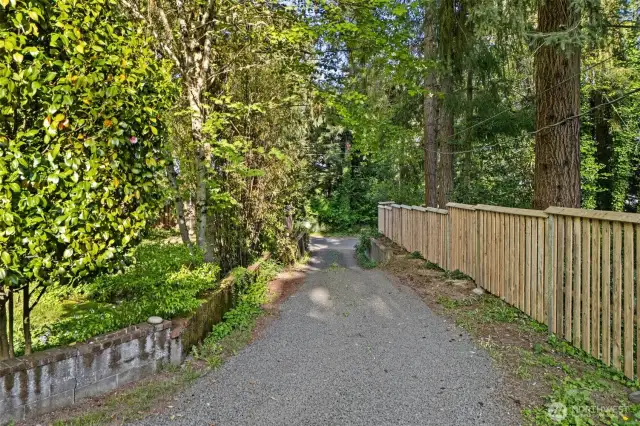 Circular driveway