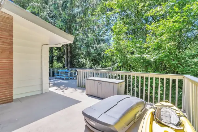 Deck off Main Floor