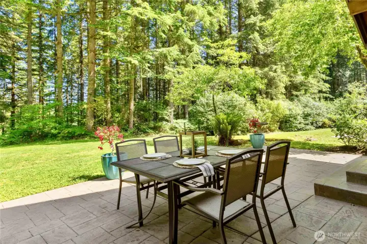 Ample space for entertaining!