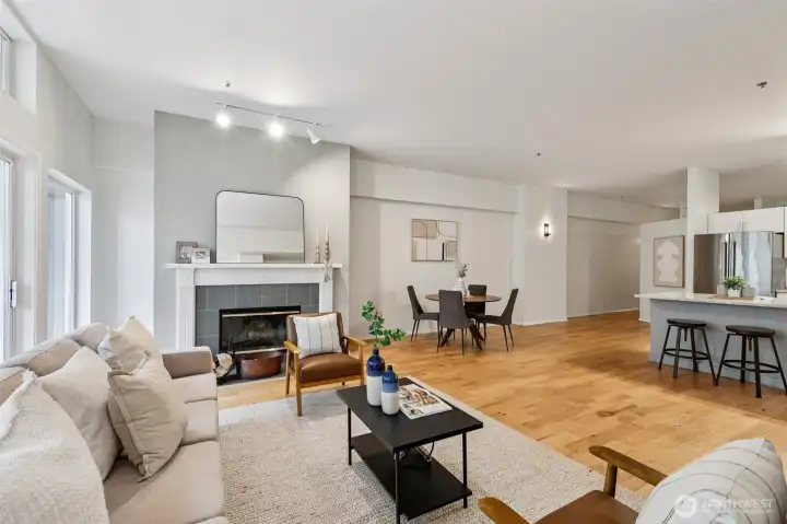 Great Room with Updated Lighting and 12ft ceilings