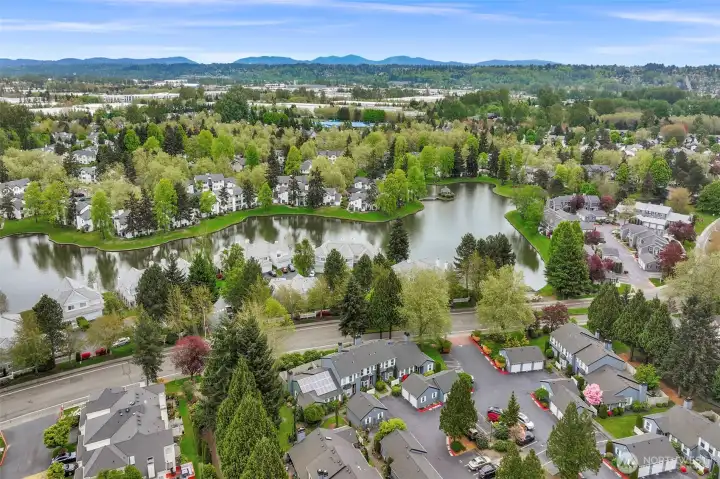 Bridgewater IV is part of Lakes at Kent. Located on the Green River they are 19 communities made up of condos, townhouses, individual homes, and apartments.