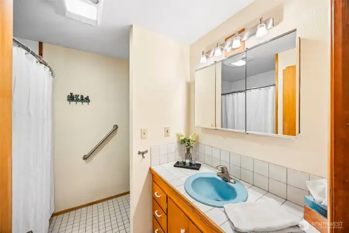 Guest bath on upper level