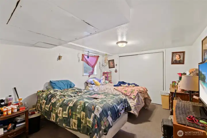 Bedroom #1