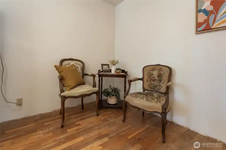 A corner nook in primary bedroom.