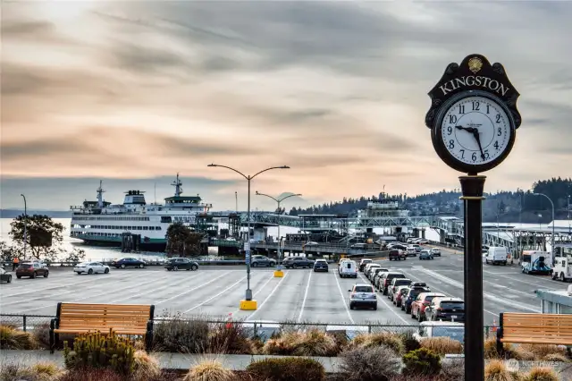 Easy ferry access to Edmonds via car/pedestrian ferry.  Or direct to downtown Seattle via the pedestrian ferry.