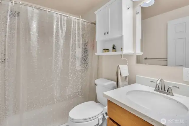 Master 3/4 Bath