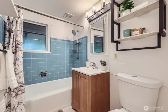 Main floor full bath.
