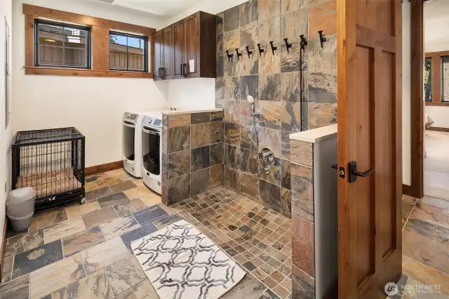 Laundry/Mud Room with dog wash