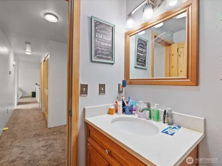 Upper level full bath