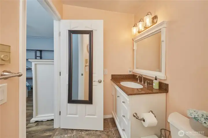 2nd Floor Primary Bathroom