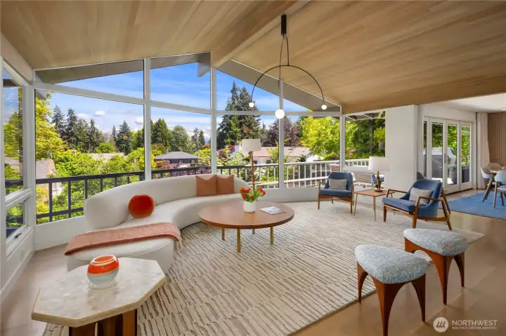 These big windows flood the home with light. These big windows flood the home with light.